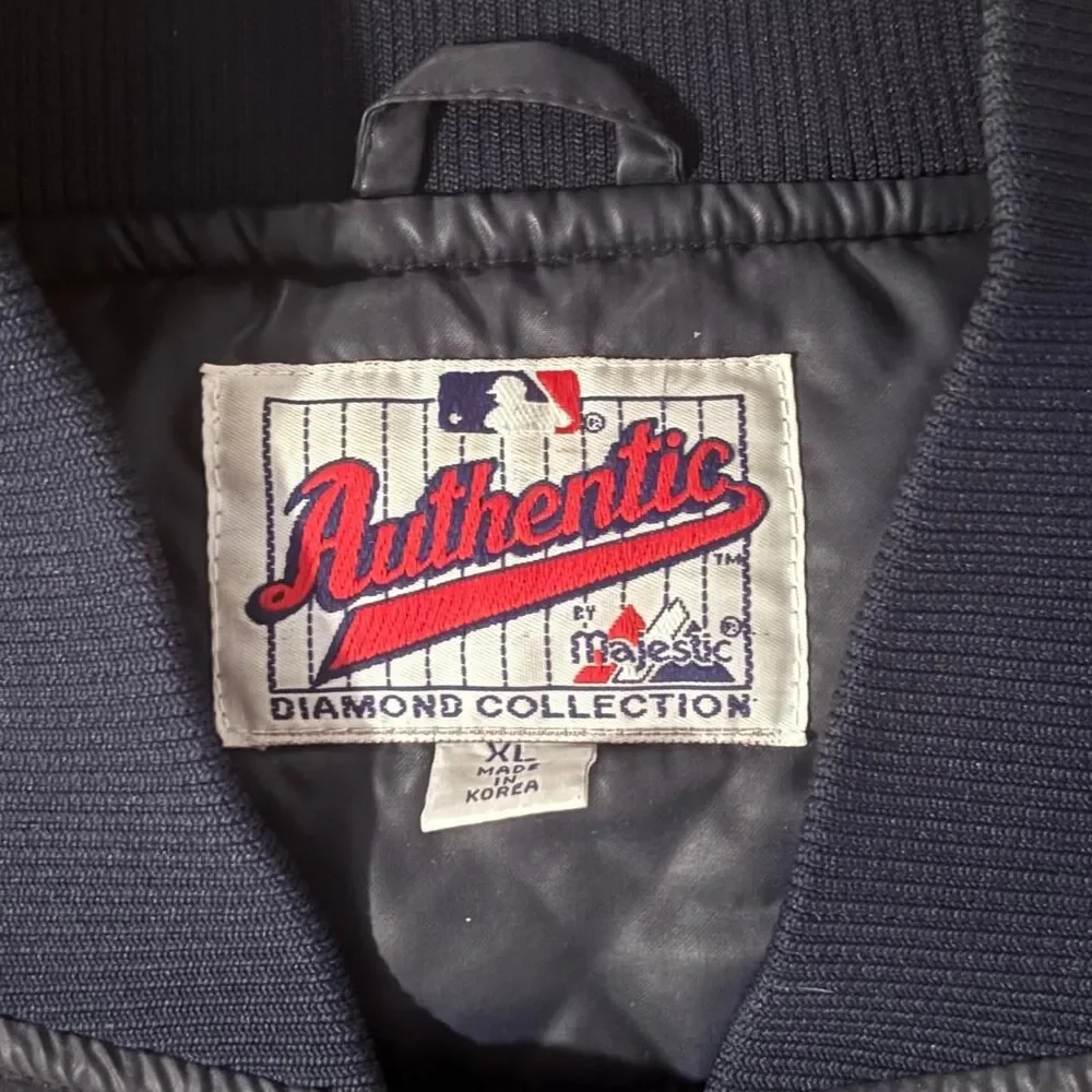 Vtg 90s Atlanta Braves Majestic Ath. navy/red bomber jacket, no flaws! Size XL